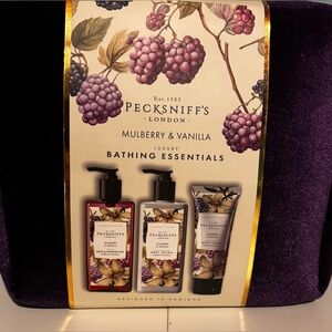 Mulberry & Vanilla Luxury Body Wash Set